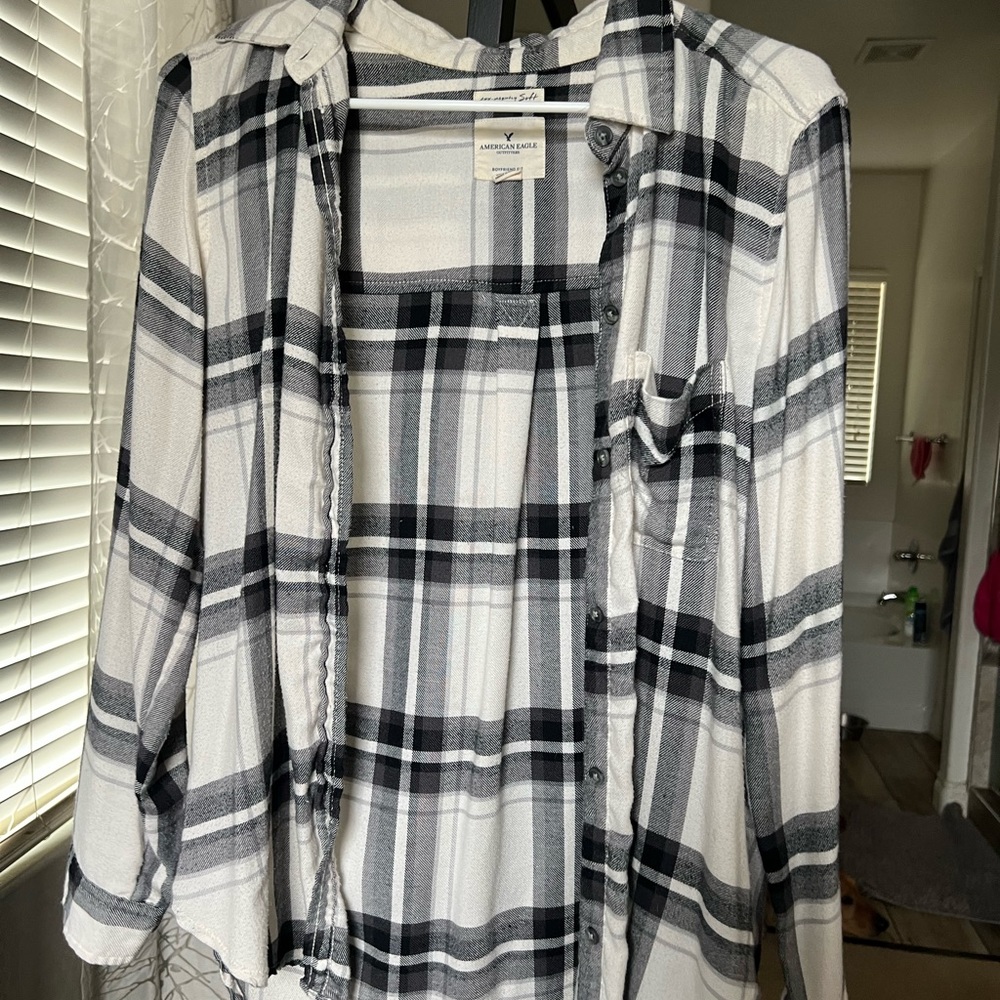 Checkered top
